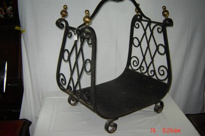 Μαντεμένια βάση για τοποθέτηση ξύλων.TIMH 250EURO