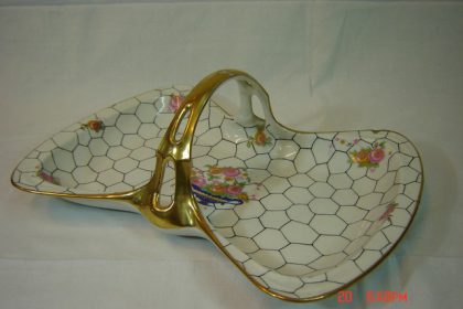 Πορσελάνη γαλλική limoges..δ31,5x23ΕΚ. ΤΙΜΗ80ΕURO