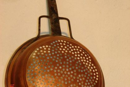 Χάλκινο στραγγιστήρι.TIMH 25EURO