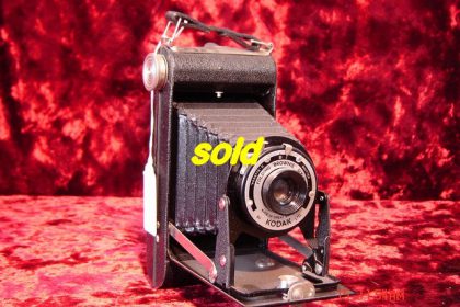 KODAK Brownie SIX-20 KODETTE κατασκευάστηκε μεταξύ 1937-1940 στην Βρετανία .ΤΙΜΗ: 50 ΕΥΡΩ