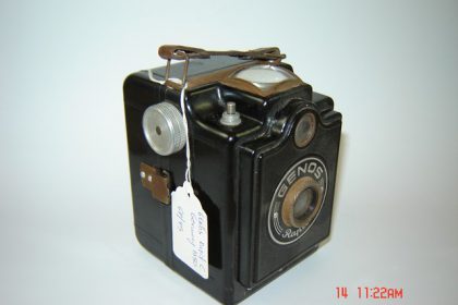 GENOS Rapid .Κατασκευάστηκε το 1950 από την Γερμανική εταιρία Genos KG στη Νυρεμβέργη ΤΙΜΗ: 40 ΕΥΡΩ