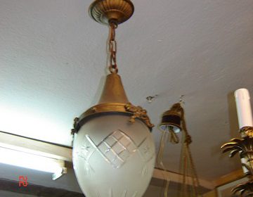 Γαλλικό μπρούτζινο μονόφωτο φωτιστικό.TIMH 150EURO