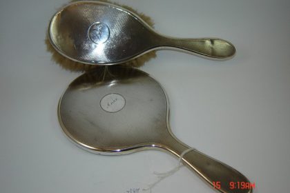 Ασημένιο set βούρτσα και καθρέπτης (Anne) Λονδίνο 1931-1932